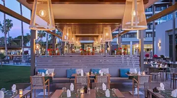 Acanthus Cennet Barut Collection
