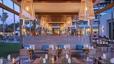 Acanthus Cennet Barut Collection