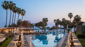 Acanthus Cennet Barut Collection