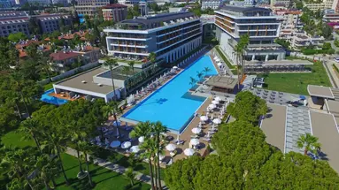 Acanthus Cennet Barut Collection