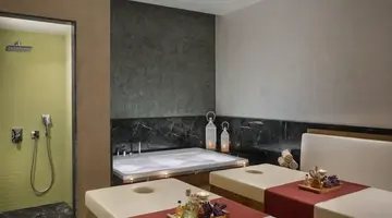 Acanthus&Cennet Barut Collection