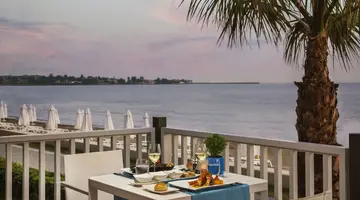 Acanthus&Cennet Barut Collection
