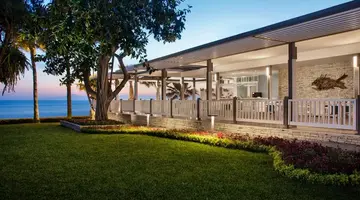 Acanthus Cennet Barut Collection