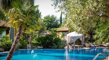 Achtis Hotel