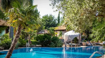 Achtis Hotel