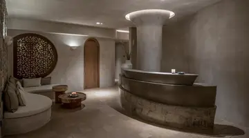 ACRO SUITES