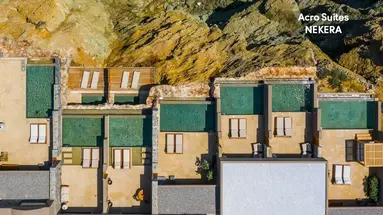 Acro Suites