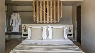 ACRO SUITES