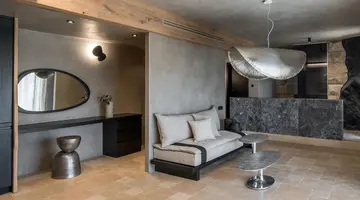 ACRO SUITES