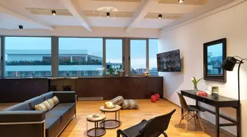 Acropolis Suites Troulanda