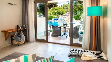 Acrotel Athena Residence