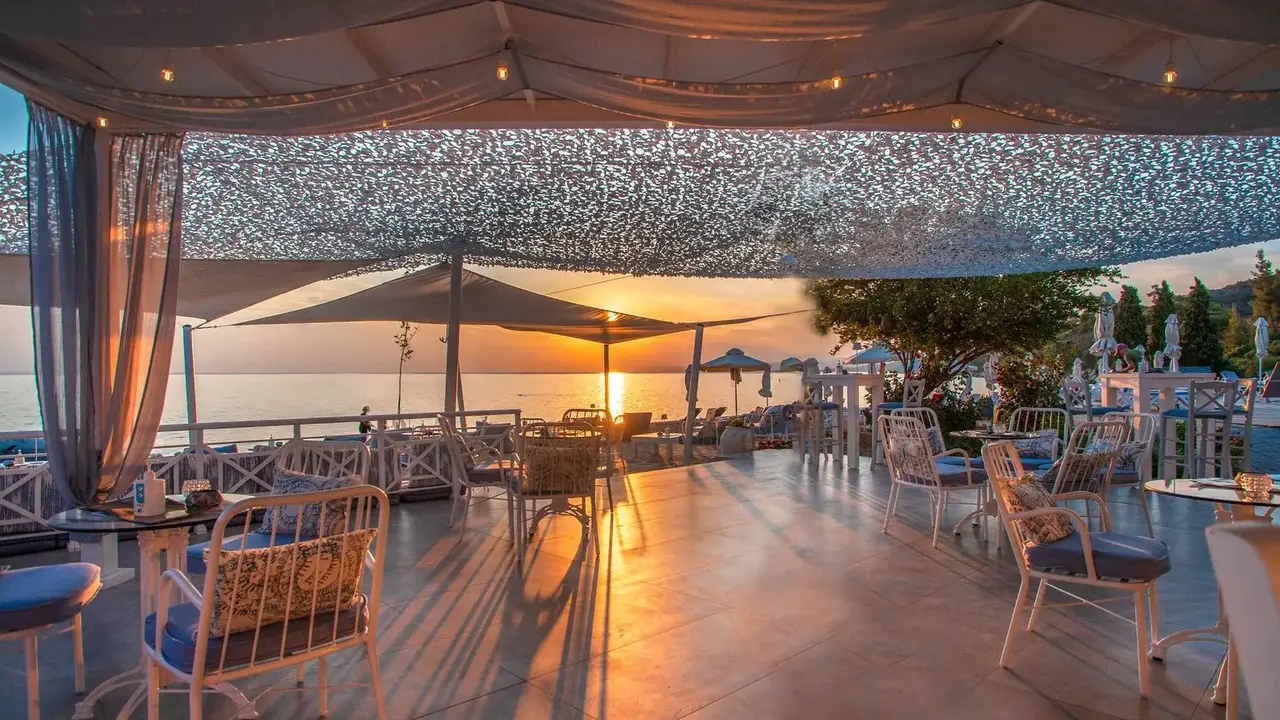 Acrotel Lily Ann Boutique Hotel