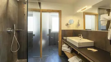 Active Alm Moena
