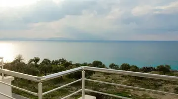 Ada Newday Resort Hotel