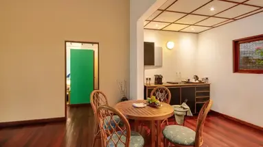 ADAARAN Select MEEDHUPPARU