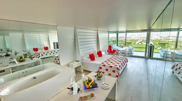 Adam & Eve Hotel
