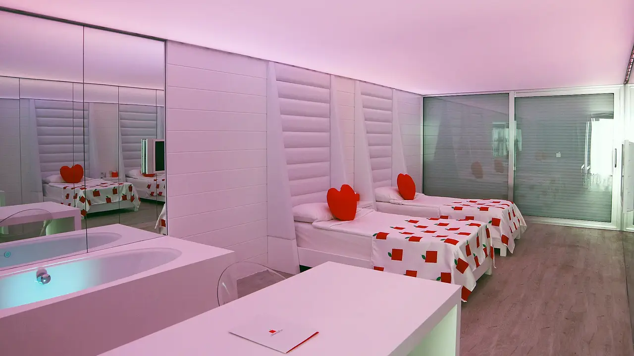 Adam & Eve Hotels