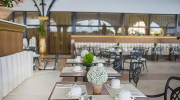 Adams Beach Hotel D