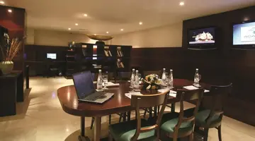 Adams Beach Hotel D