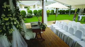Adams Beach Hotel D