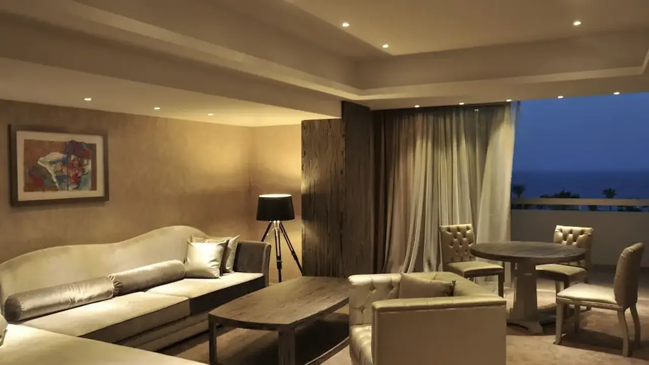 Adams Beach Hotel & Spa