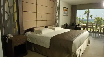 Adams Beach Hotel & Spa