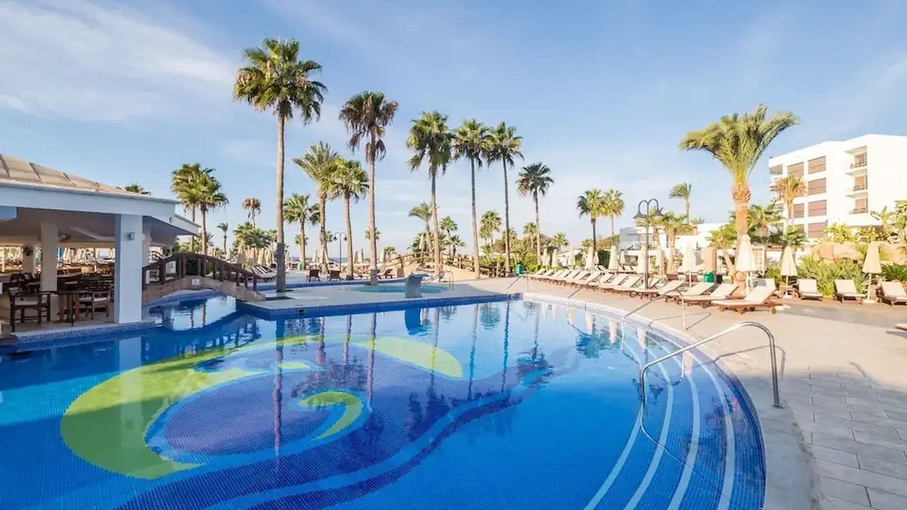 Adams Beach Hotel & Spa