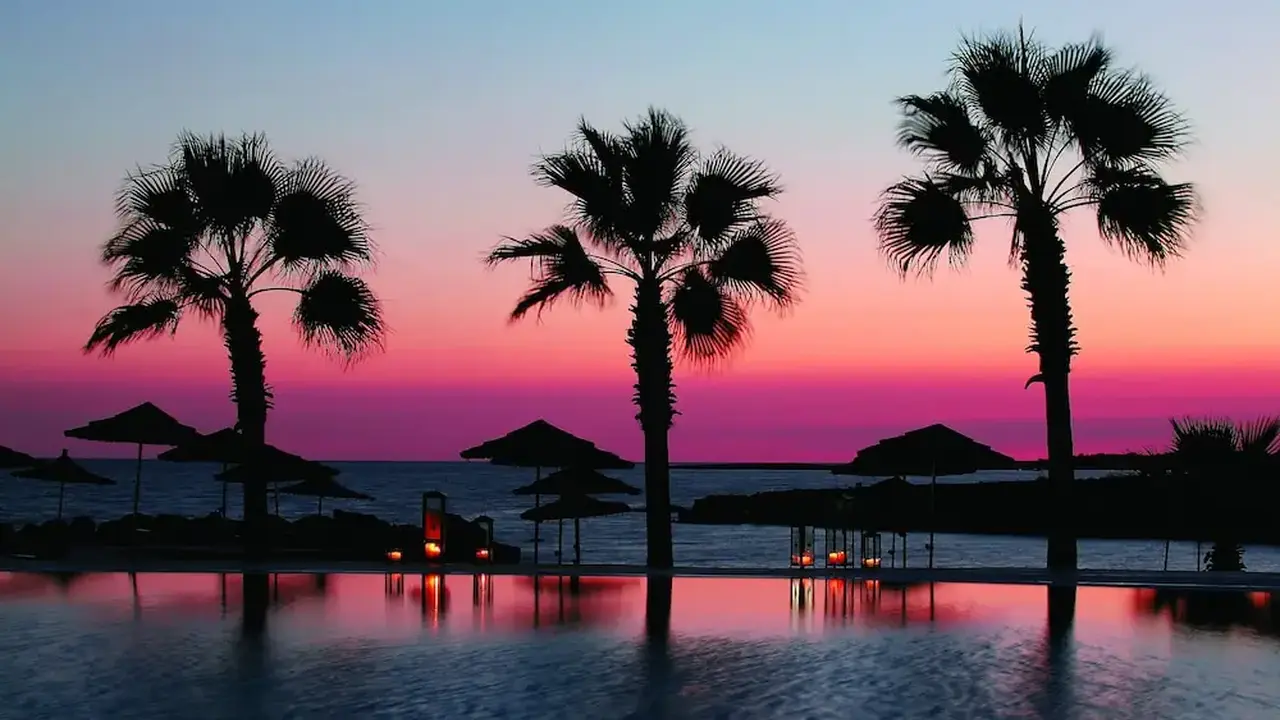 Adams Beach Hotel & Spa