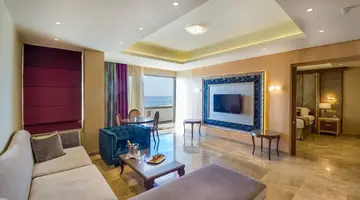 Adams Beach Hotel & Spa