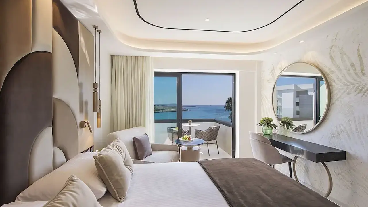 Adams Beach Hotel & Spa