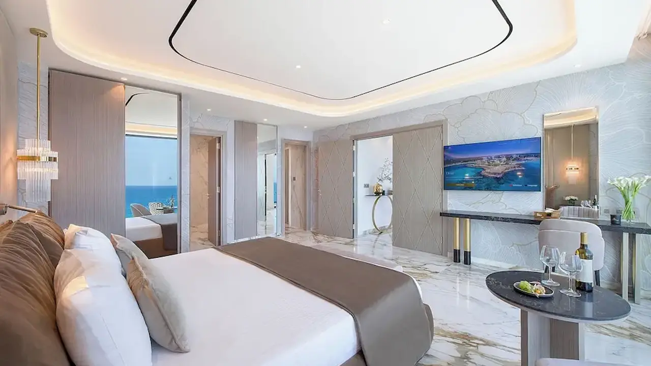 Adams Beach Hotel & Spa