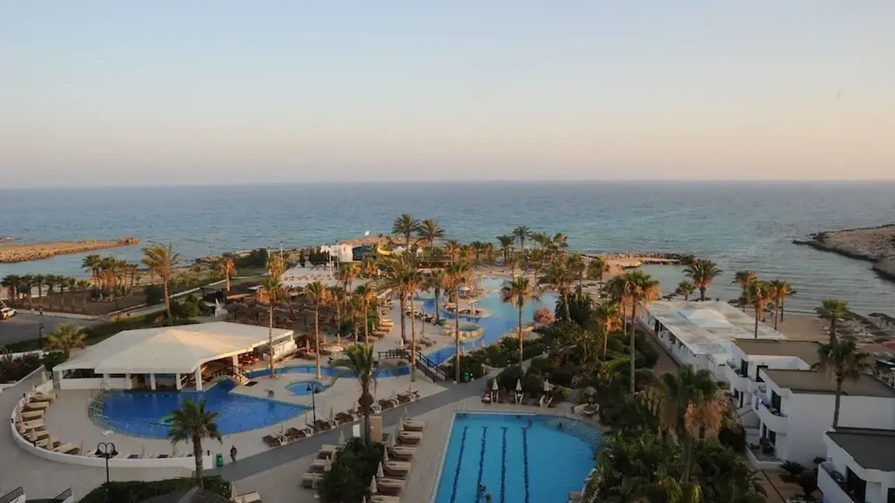 Adams Beach Hotel & Spa