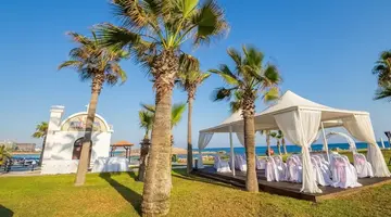 Adams Beach Hotel & Spa