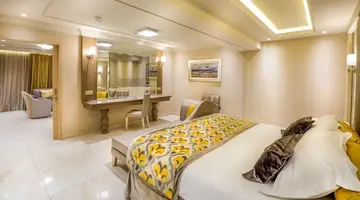 Adams Beach Hotel & Spa