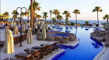 Adams Beach Hotel