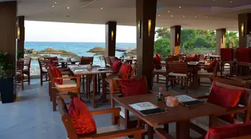 Adams Beach Hotel