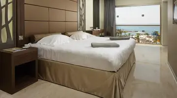 Adams Beach Hotel