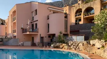 Addaura Village