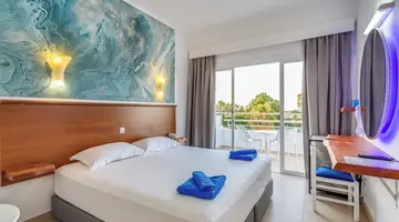 Adelais Bay Hotel