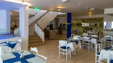 Adelais Bay Hotel