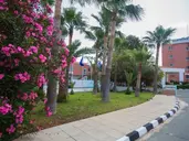 Adelais Bay Hotel
