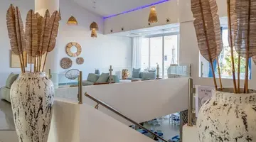 ADELAIS HOTEL