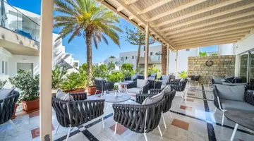 Adele Beach Hotel