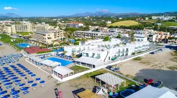 Adele Beach Hotel