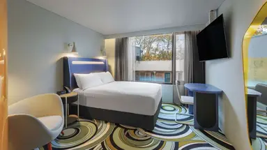 Adge Hotel & Residence