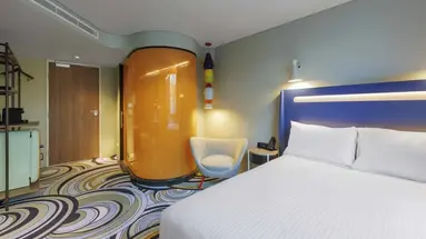 Adge Hotel & Residence