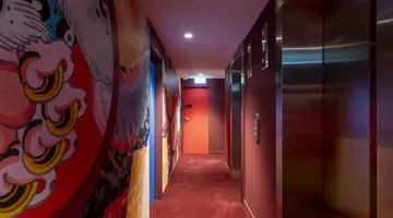 Adge Hotel & Residence