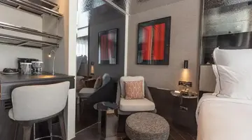 Adia Aluma Athens, Curio Collection by Hilton