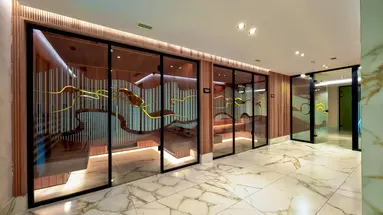 Admiral hotel