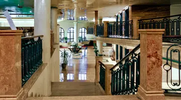 Admiral hotel